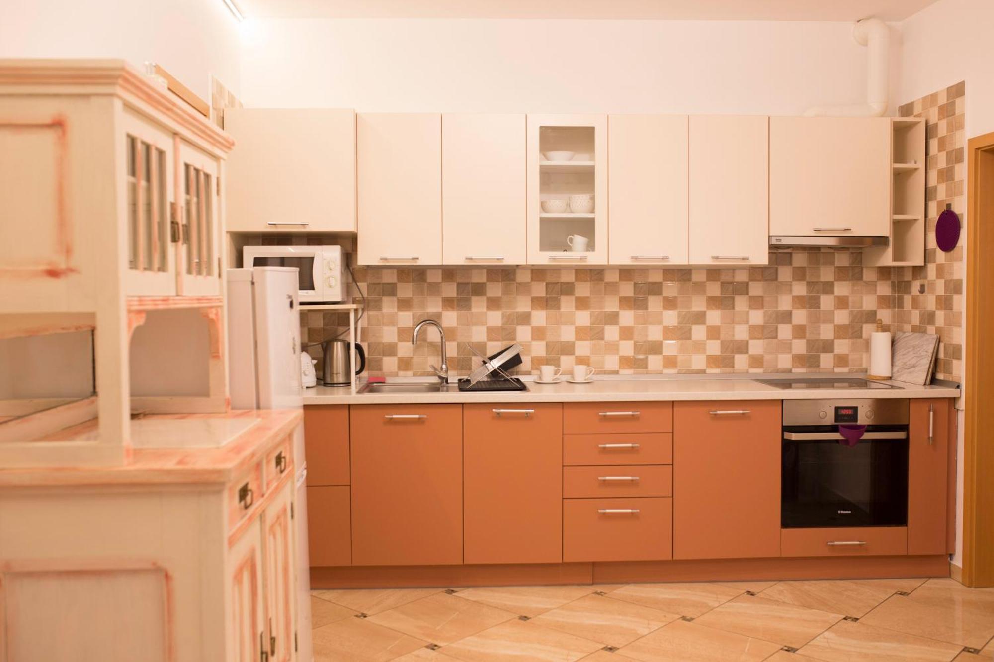 Seek And Hide - Ilse's Hideaway Brasov