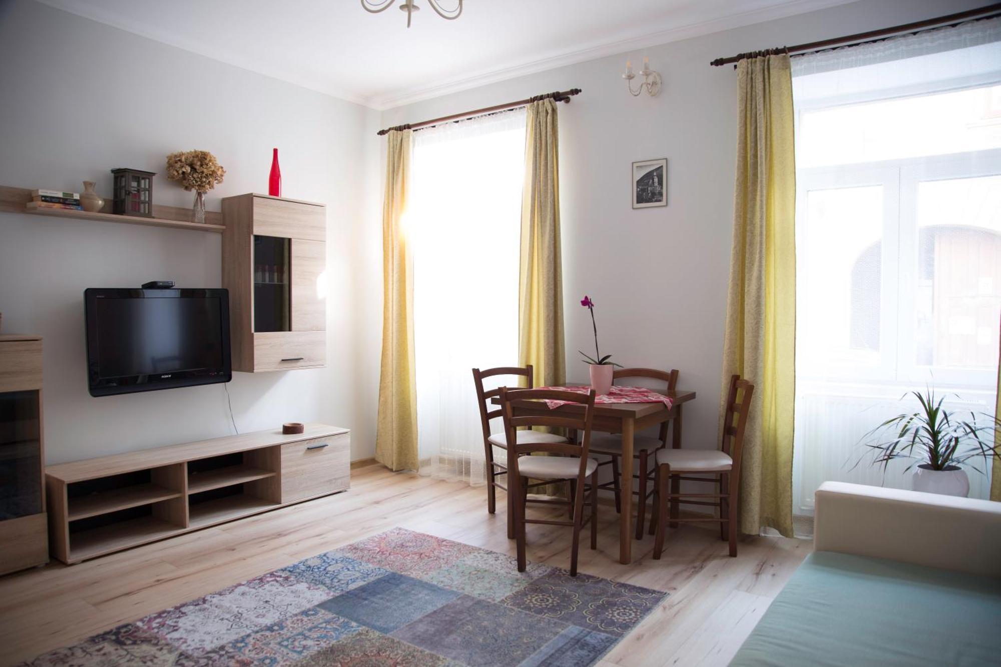 Apartment Seek And Hide - Ilse's Hideaway Brasov