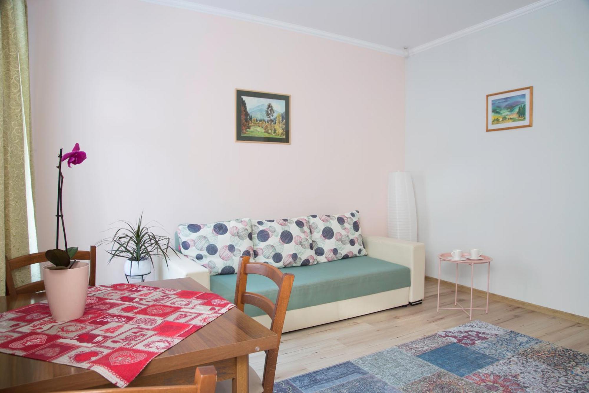 Apartment Seek And Hide - Ilse's Hideaway *